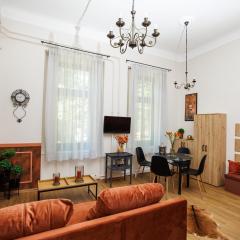 Szeged szíve - Bécsi színek apartman