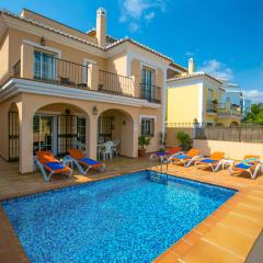 Villa reyes
