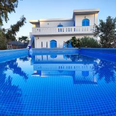 VILLA KARA - Bed and Breakfast