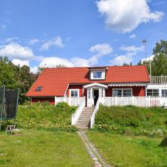 Nice Home In Tenhult With 3 Bedrooms