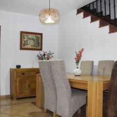 Casa Esmeralda by CasaTuristica