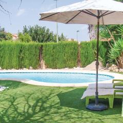 Nice Home In Riba-roja De Tria With Jacuzzi