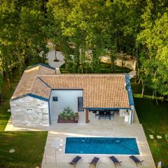 Casa Bosca with heated pool