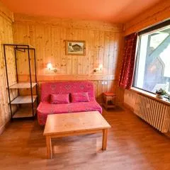 Bright Studio With Balcony