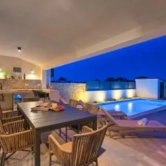 Apartment Zala with private pool