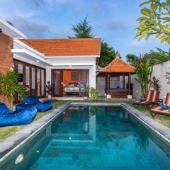 Villa Kamboja Premium walk to double six Beach - enclosed living room with AC