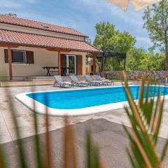 Awesome Home In Puljane With Outdoor Swimming Pool, Wifi And 3 Bedrooms