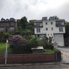 Beautiful 3-Bed Apartment in Gourock