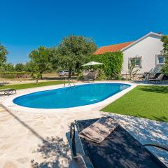 Beautiful Home In Benkovac With Outdoor Swimming Pool, Wifi And 3 Bedrooms