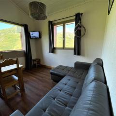 Appartement duplex 8 pers. avec balcon Sud-Ouest, proche pistes et commerces, 4 chambres, 65m² - FR-1-452-94