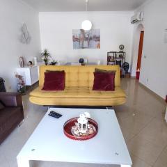 5B Sra da Rocha - Casas & Papeis