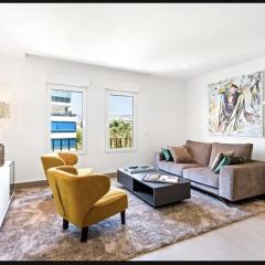 Puerto Banus luxury apartment located in harbor