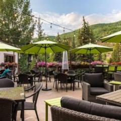 Slopeside 3 Bedroom Platinum-rated Residence At Golden Peak, Steps To Vail Village