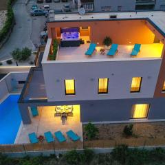 TROGIR - Villa City Gold with pool & whirpool