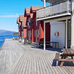 Apartment Sjernarøy