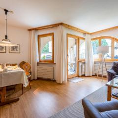 Apartment Chesa Auricula 1-1 by Interhome