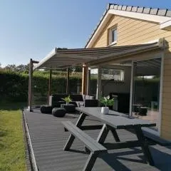 Bright Holiday Home in Noordwijk near Sea