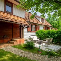 Charming Holiday House in Velika Lesnica