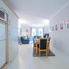 225 - The Carrowmore at The Harbour Mills by Shortstays!