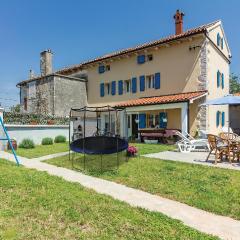 Nice Home In Klimni With Wifi, Private Swimming Pool And Outdoor Swimming Pool