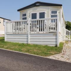 Finch 25 - Meadow Lakes Holiday Park