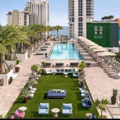 Luxury apartment- Hyde House Resort