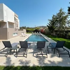 Villa Sweven Chania , Private Pool & Stunning Sunsets , Near the Beach