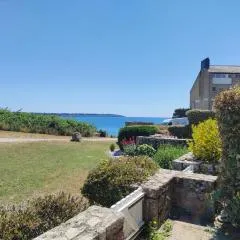 REF 047 - Bel appartement moderne pour six personnes avec vue mer plage à pied KERJOUANNO ARZON