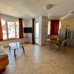 Private One-Bedroom Apartment with Balcony in Sozopol by Flat Mаnаger