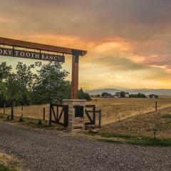 Llama-Stay at Spooky Tooth Ranch - Mtn Views!