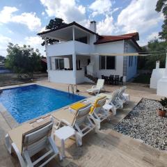 Villa Serenity with private pool and large garden.
