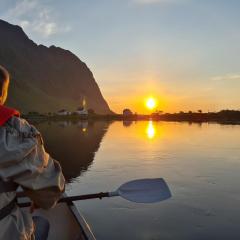 Lauvåsstua-Charming house by the sea