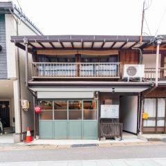 unattended check-in accommodation in Gujo Hachiman