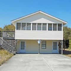 Near the Beach!- 4 BRs, Hot Tub, Basketball, Screened-in Porch, Dog Friendly