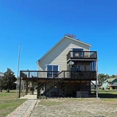 3 Bedroom Canal front Home with Private Dock and Kayaks!