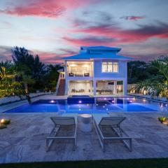 The Willow Inn: Huge Pool, Game Room, One Block to Beach by Anna Maria Life Vacation Rentals