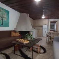VillaTzer - Traditional house with fireplace and garden