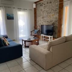 Appt spacieux, charme de la pierre Catalane