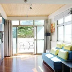 Breeze and Waves Hostel