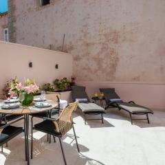 VILLA FLORES LUXURY APARTMENT