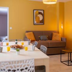 LOC TROTTEUR LE SAFRAN F2 Grand confort, gare SNCF de Lourdes