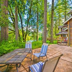 The River House with Deck, on McKenzie River!