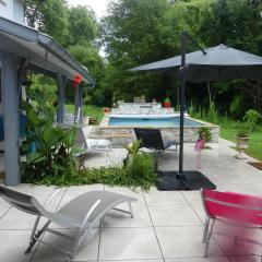 Toki Eder chez Marisol, piscine chauffée, décoration soignée et océan à 15 minutes entre Bayonne et Hossegor
