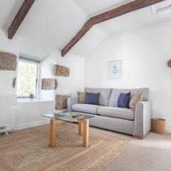 Cosy 1 bedroom Cottage - Great location & Parking