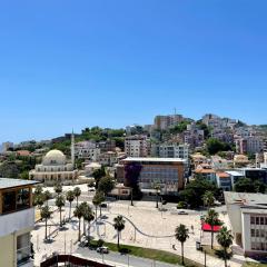 ILLYRIA SQUARE - CITY CENTER APT - WIFI 500 mbs