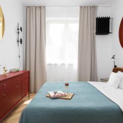 oompH Warsaw Central Stylish Vintage Apartment