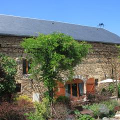 La Vieille Grange avec piscine et jardin