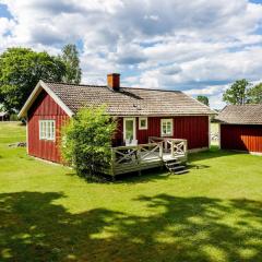 Nice cottage in Sjuhult with proximity to Lake Rymmen