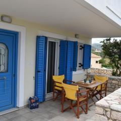 Lovely 1-bedroom apartment in front of sandy beach