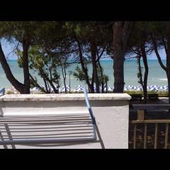 Spacious double room beside the sea